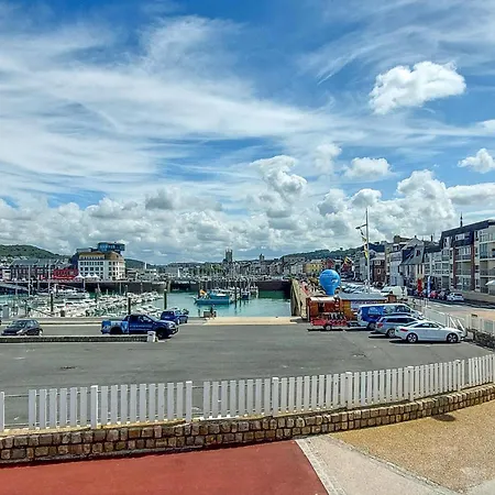2 Bedroom Stunning In Fécamp