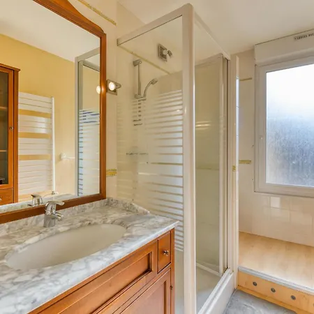 2 Bedroom Stunning In