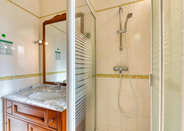 Hébergement de vacances 2 Bedroom Stunning In