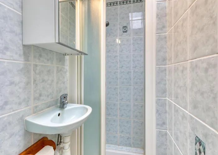 2 Bedroom Stunning In